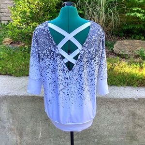 R8 Activewear Crisscross Back Top Sz L